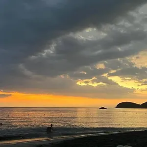 Linda Casa En Playa De Pozos Colorados , Santa Marta (Magdalena) Colombia